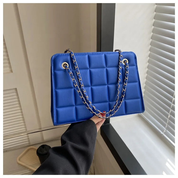 Hot Sale Casual PU Leather Square Indentation Handbag Metal Chain Underarm Bag Fashion Shoulder Bags for Girls