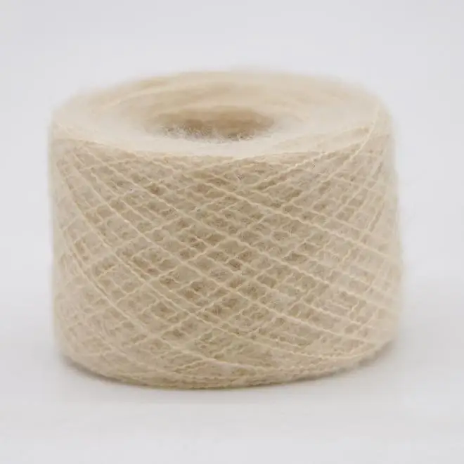 XINGLIN Manufacture Hot Sale  9NM /1 100% POLYESTER  Dry  Low Price Net Weight Delivery Sweater Yarn for winter knitting machine