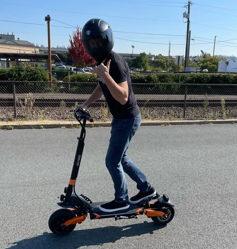 2023  blade GT  full hydraulic Disc brake with 3000w dual motor 23.4 ah max speed 85km/h adult electric scooter