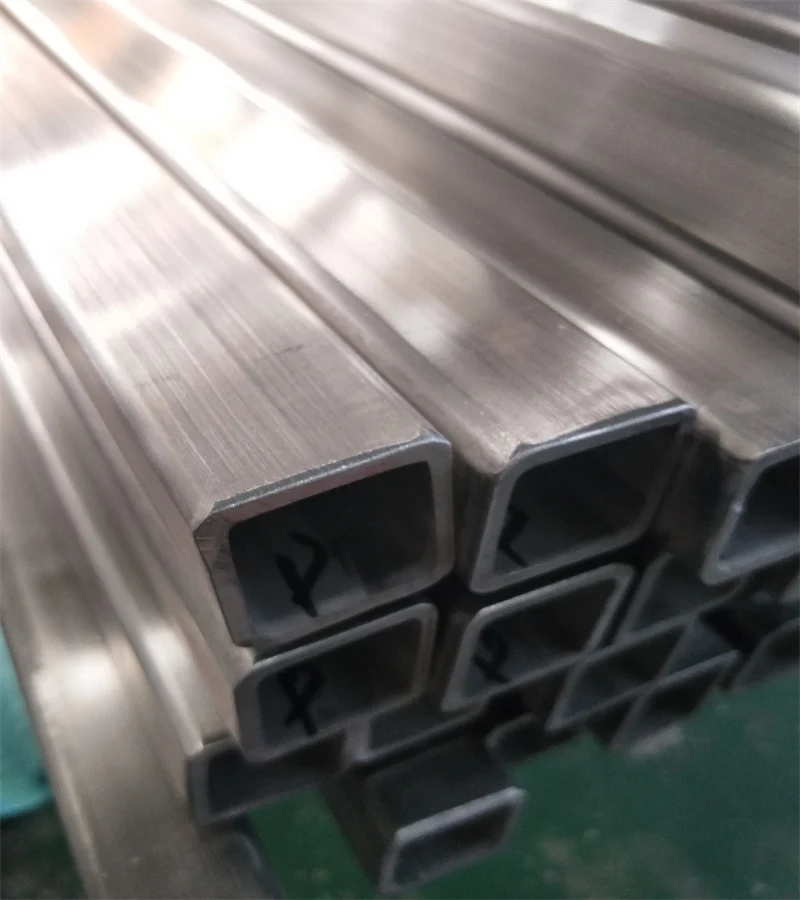 Low Price Factory fast delivery customized Grade 201 202 301 304 304L 321 316 316L 304 316 Seamless Stainless Steel Tube SS Pipe