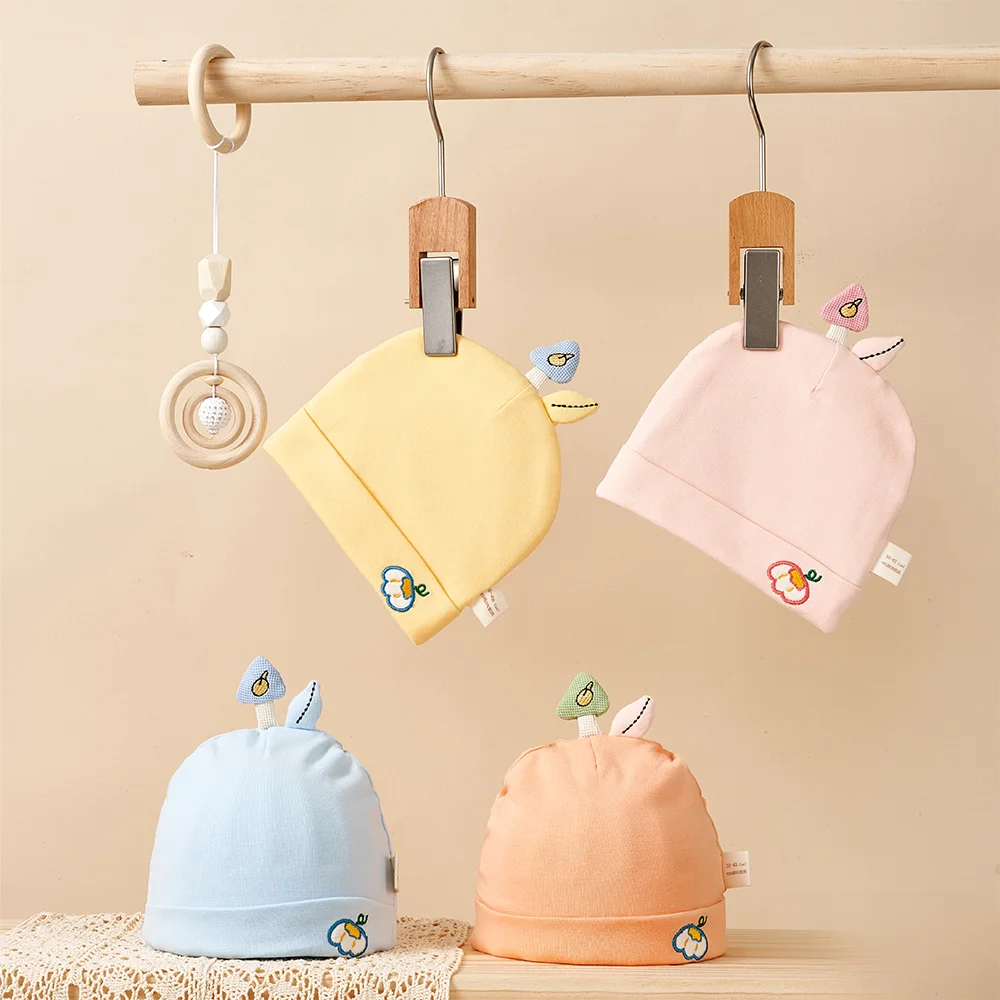 0-6 Month Hot Sale Boneless Cartoon Pattern Winter Warm Newborn Baby Beanie Hat for Boys Girls Outdoor Travel-Pure Cotton