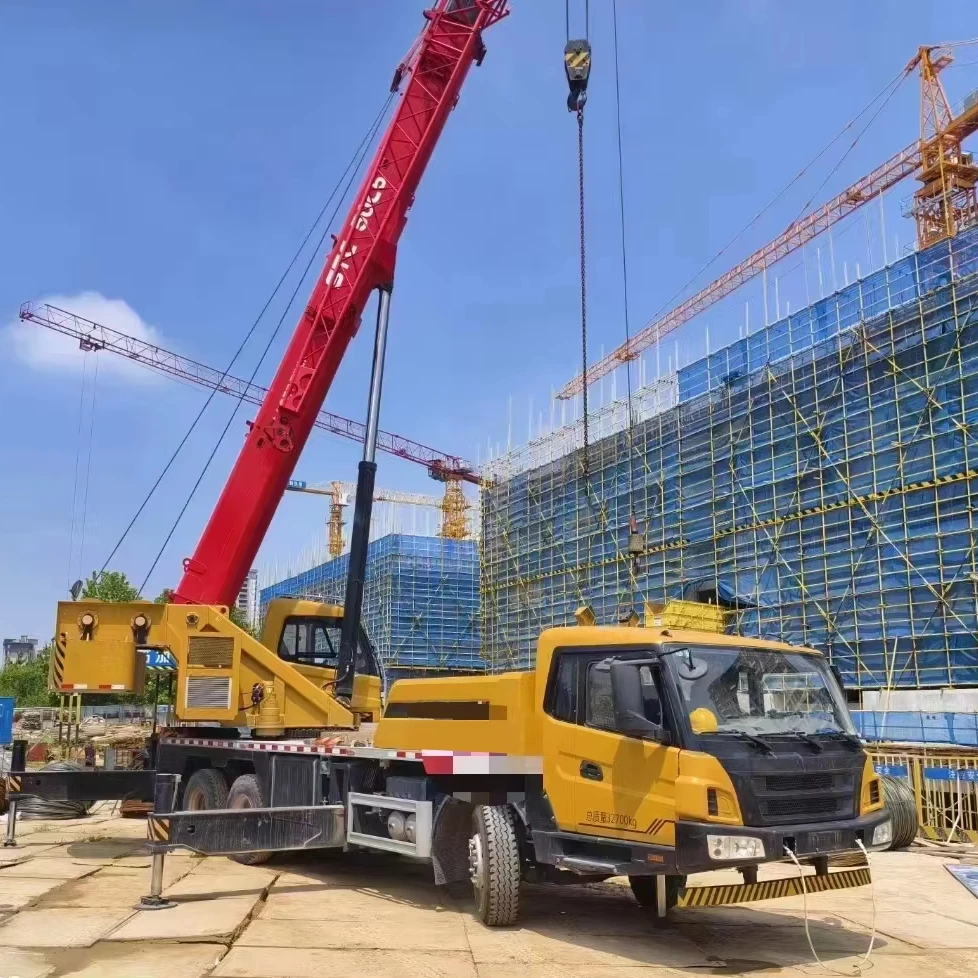 Низкая цена китайский мобильный кран 25 тонн STC250 Подержанный автокран с хорошим состоянием