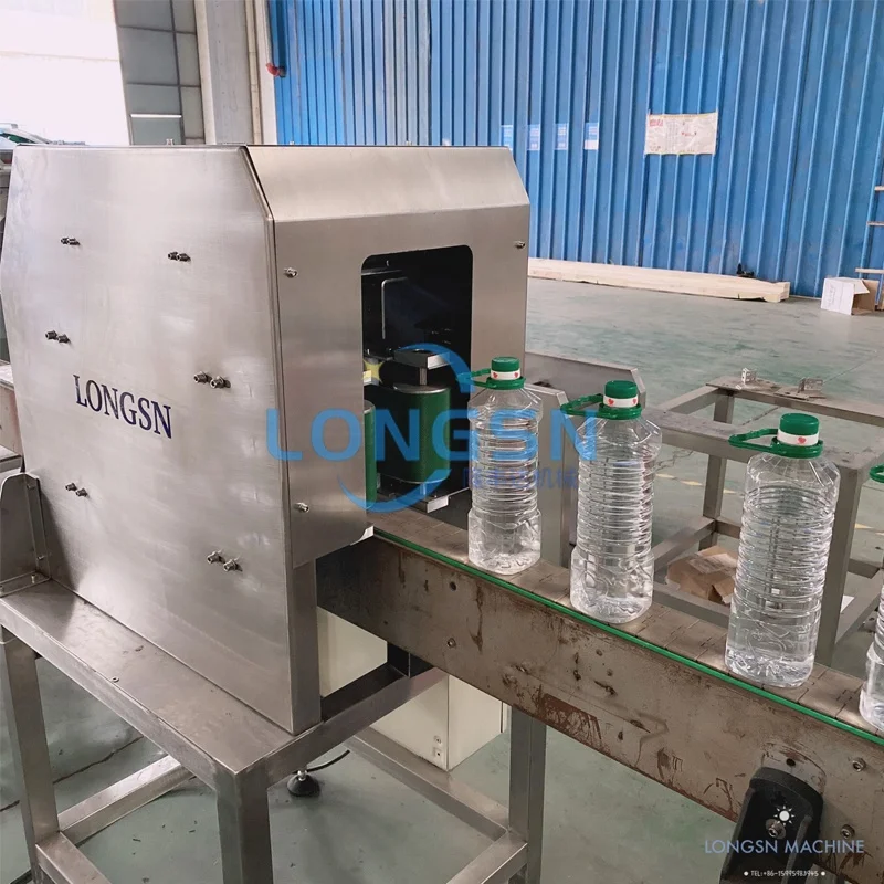 Customized automatic high speed beverage PET bottle handle applicator machine