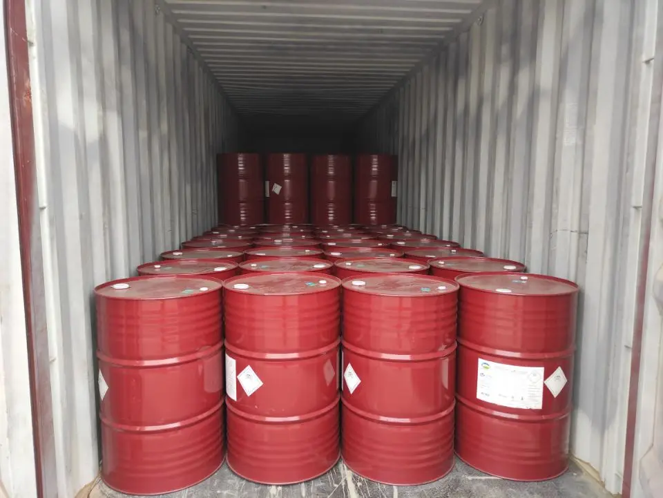 Polymethylene polyphenyl polyisocyanate   Wannate PM-200 EINECE:922-627-7 PMDI CAS 9016-87-9