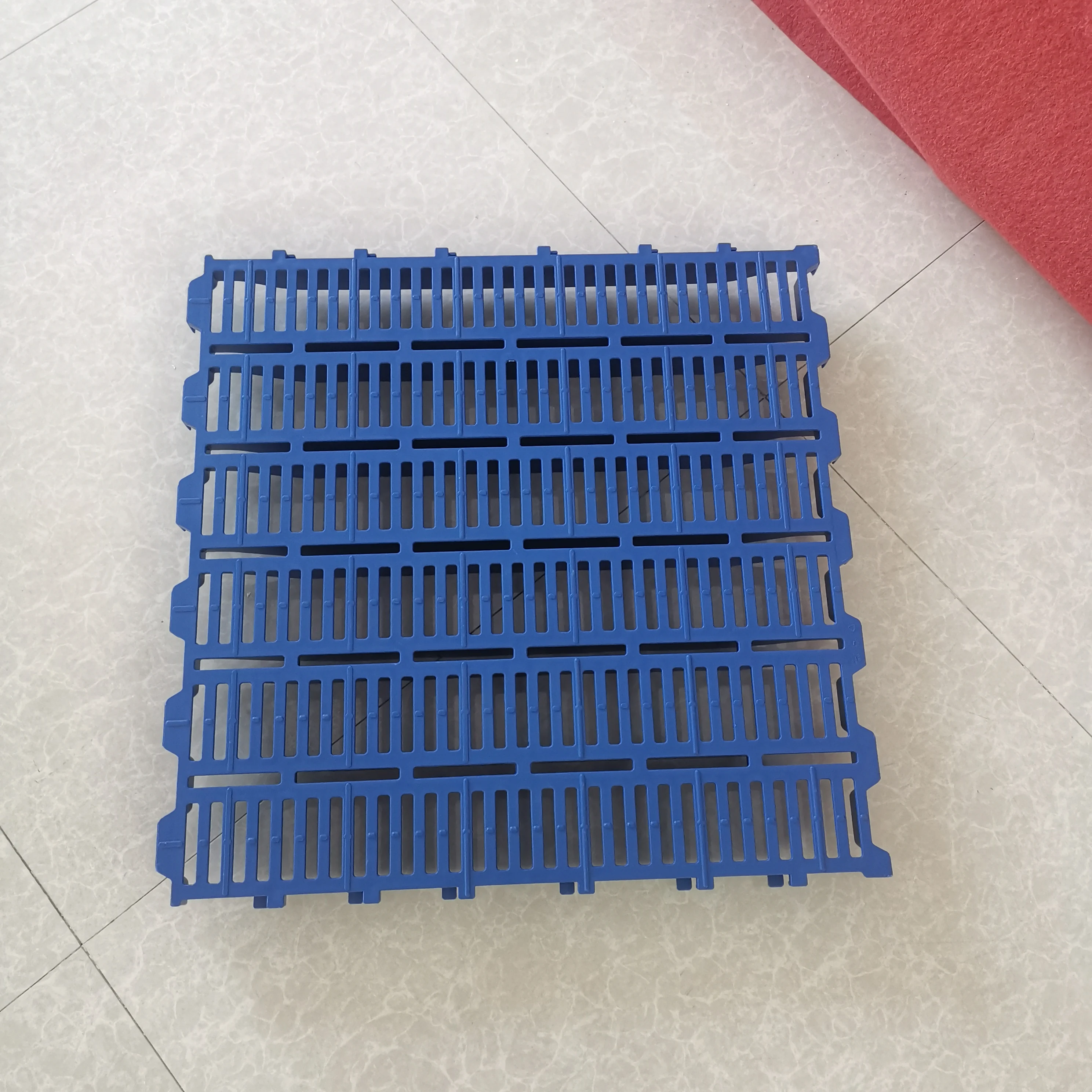 Wholesale Pig Farm Pig Sow Flooring System Plastic Pigs Swine Flooring Board Slatted Floors