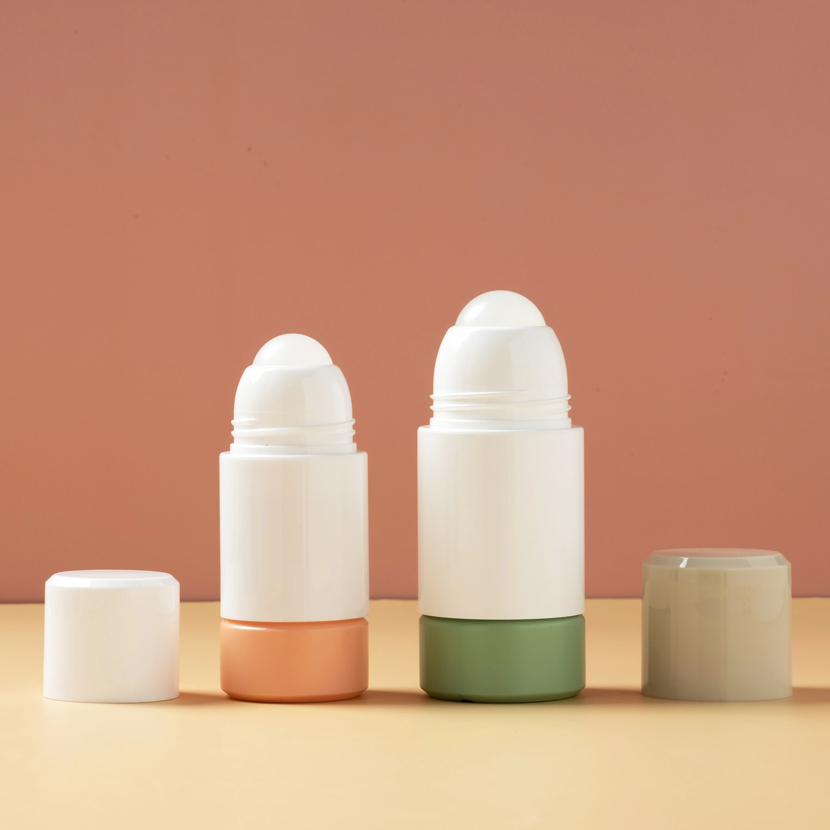 High Quality 50ml 75ml replaceable Plastic Deodorant Roll On Bottle For Body Plastic Roller Ball