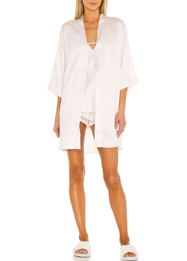 Customized Logo Soft 100% Polyester Satin Lace Trim White Long Sleep Robe for Women