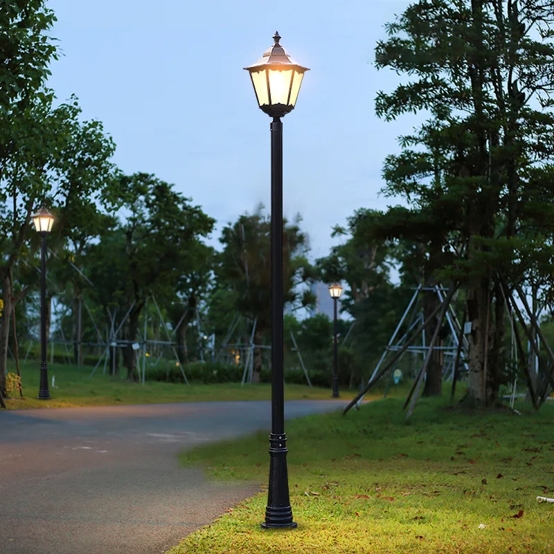 Modern IP65 Aluminum LED Garden Lights Outdoor Waterproof Solar Powered Courtyard Lighting