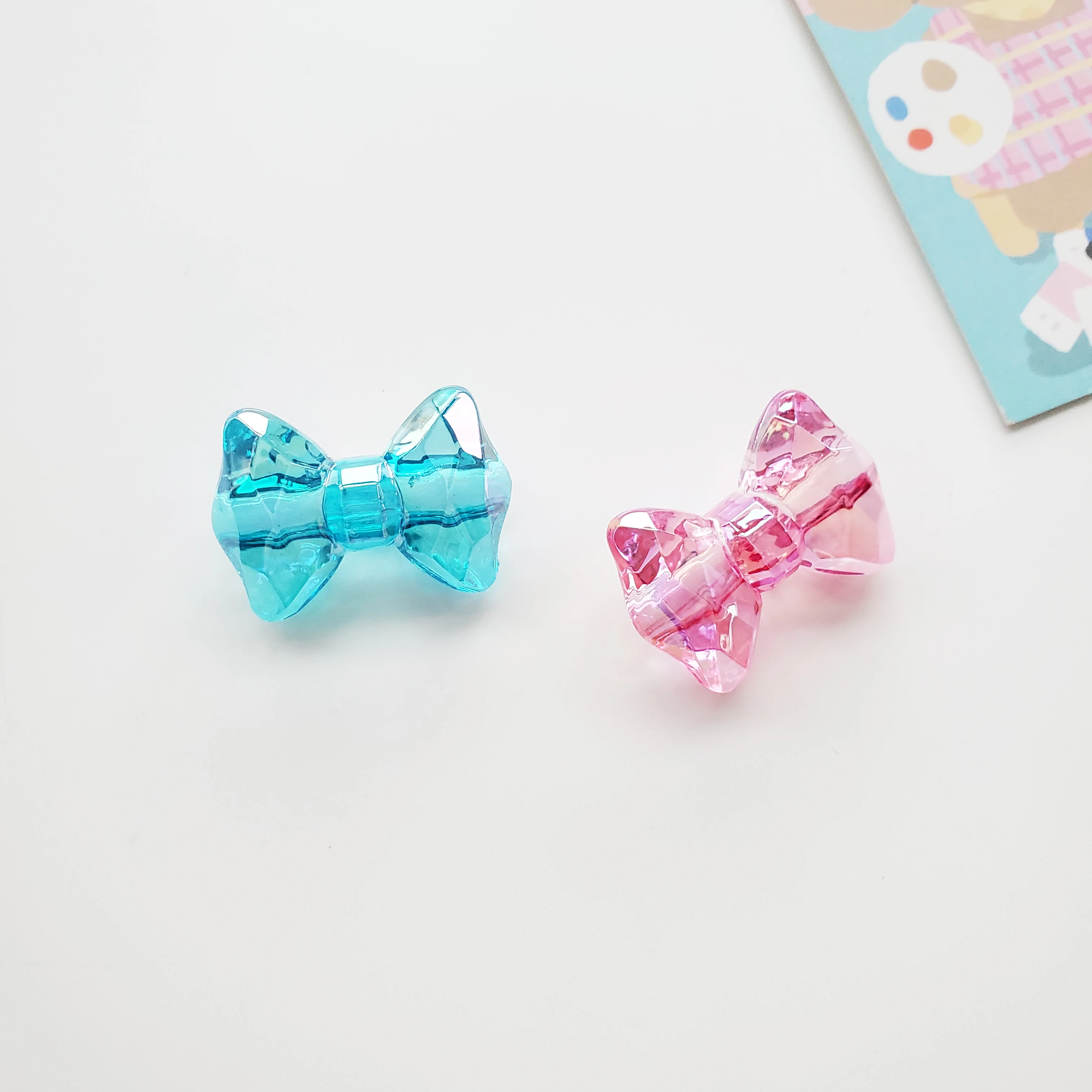 New Arrival Kawaii Transparent Bow Acrylic Beads Iridescent Bowknot Shaped Loose Beads For Jewelry Making Accessory Kids Toys