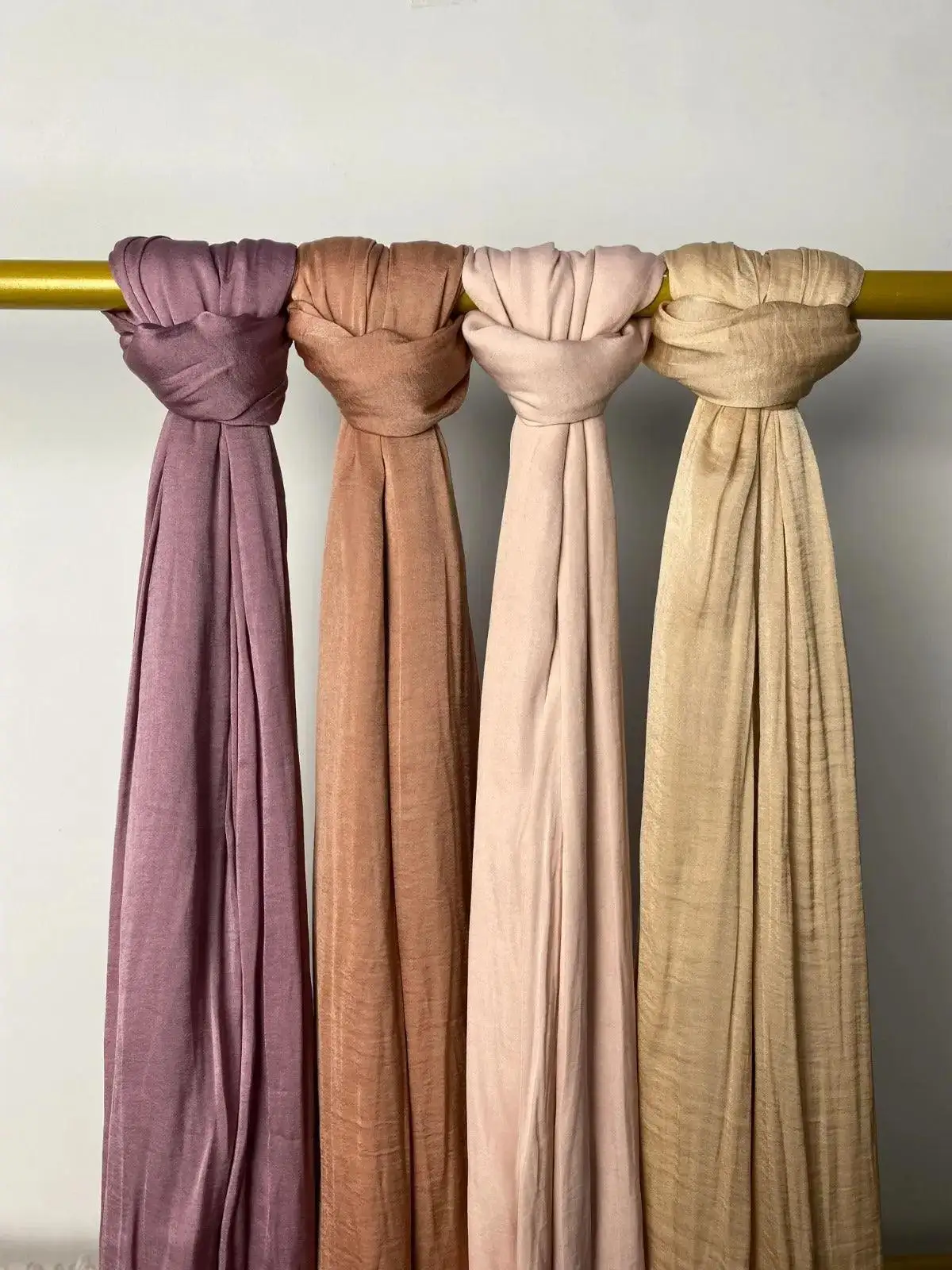 Fashion Women Soft Chiffon Long Scarf Design Multi Colors Muslim Women Hijab Head Wrap Scarves Premium Velvet Hijab New Scarf