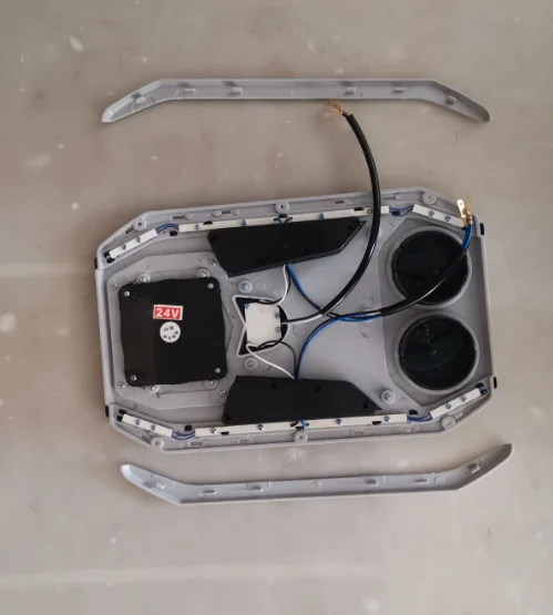 HC-B-12409-4 Adiputro интерьера автобуса, запчасти, устанавливаемое на вентиляционное отверстие в салоне автомобиля выхлопной Авто ветровой розетки лампа для чтения