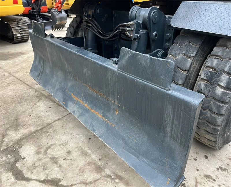 good condition HYUNDAI 210w-9s used wheel excavator in stock