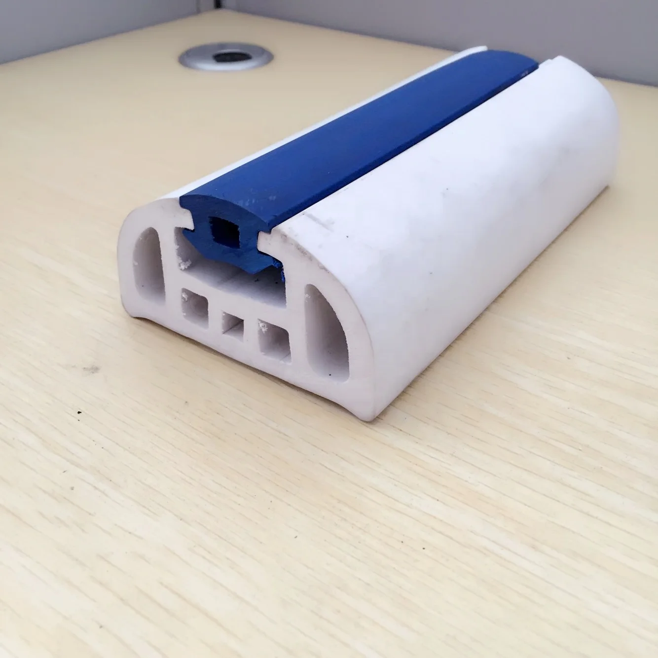 Type D Boat Rub Rail Rubber Bumper For Marine Industry/rigid Pvc Gunwale Rub Rail/aluminium Boat Trim