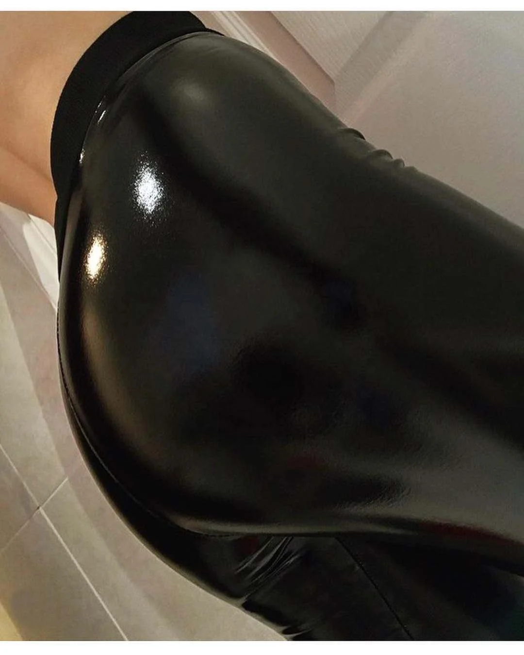 RTS popular High glossy mirror leather patent pu faux leather pants trousers