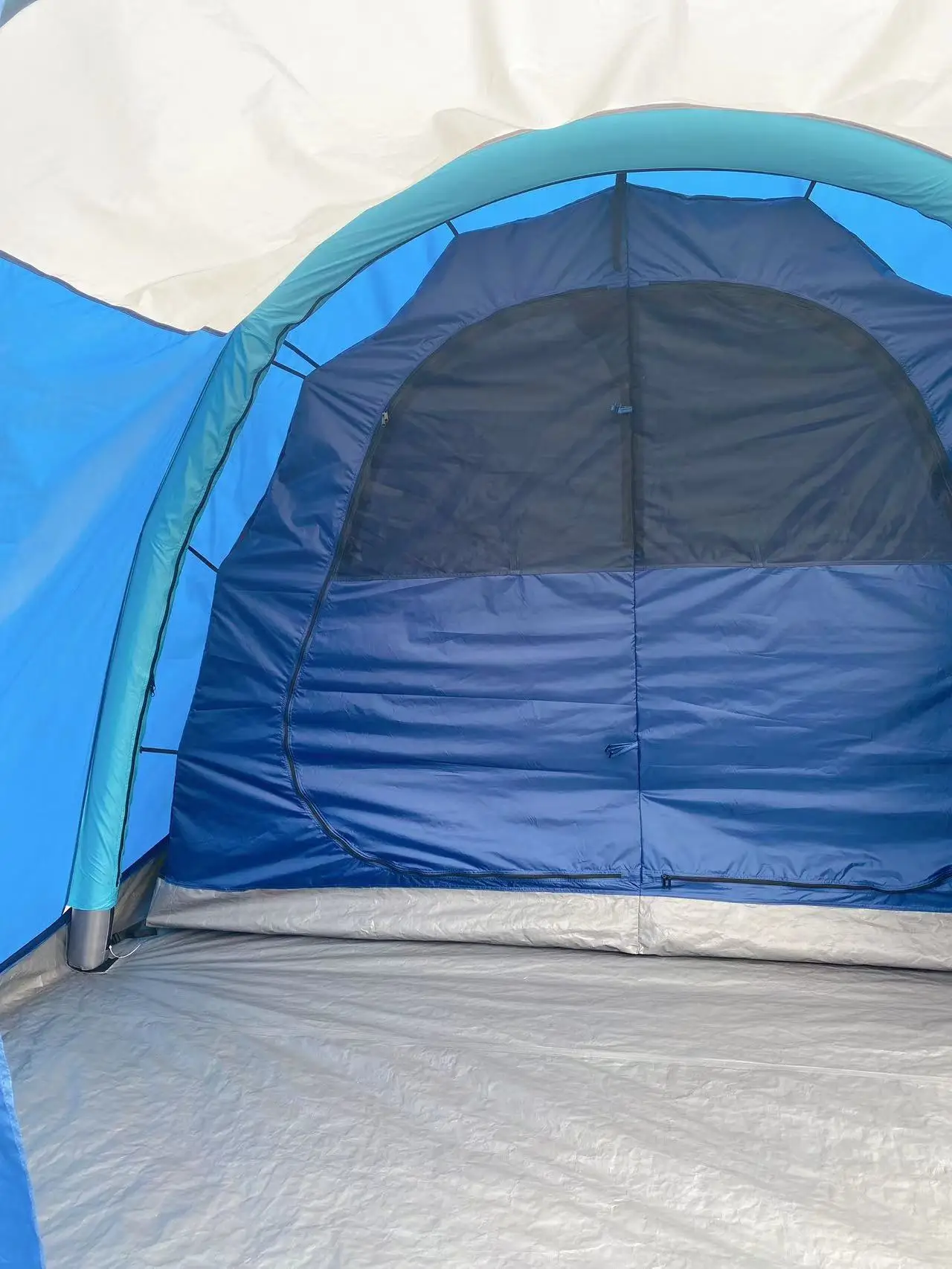 OEM 3 season outdoor waterproof big air pole  3 person 1 room camping tunnel inflatable tent