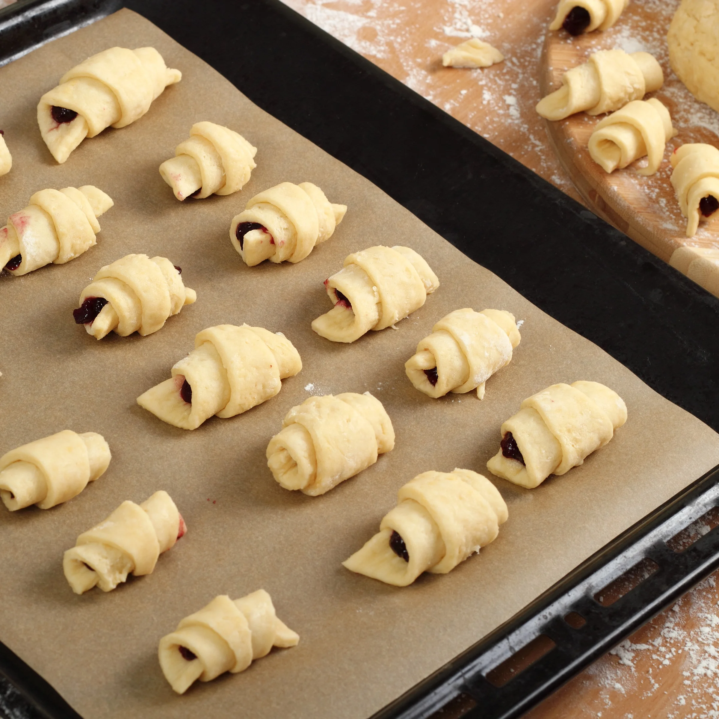 
Custom Printed Parchment Paper Baking Liners 