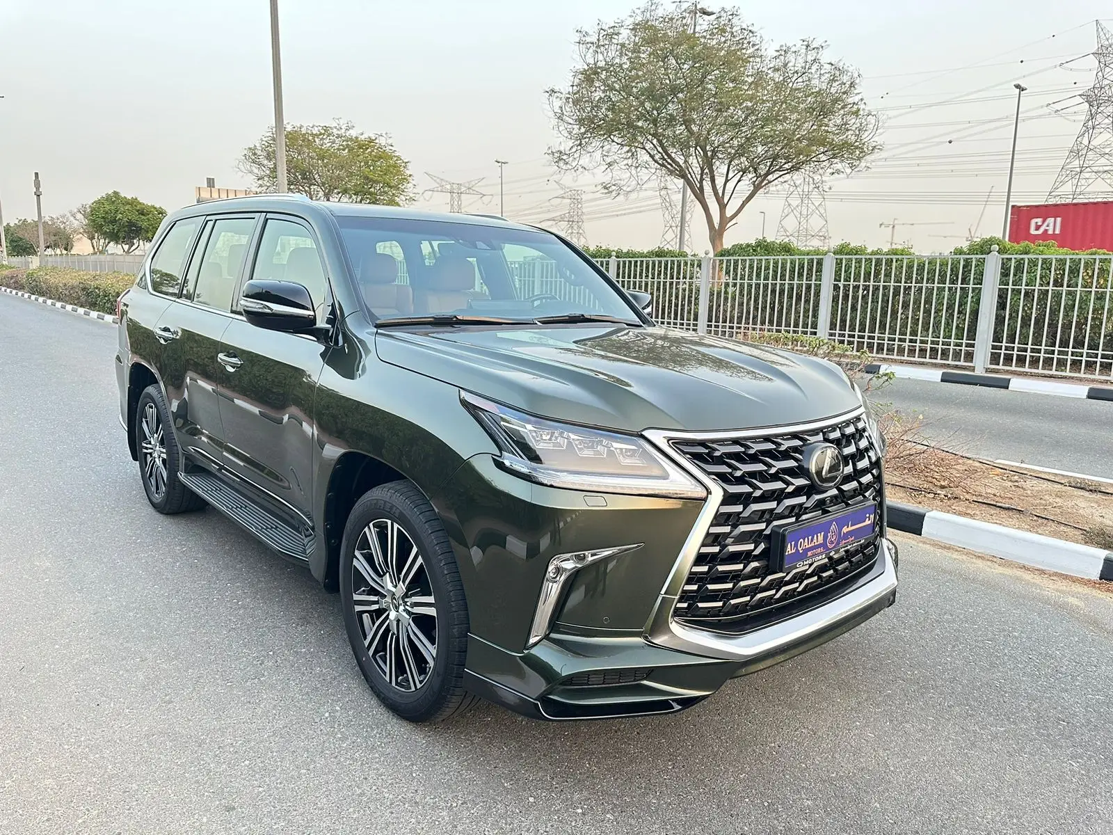 Идеальный и чистый Подержанный Lexuss LX570 Фирменная 2021 модель оливково-зеленого цвета автомобилей готов к работе