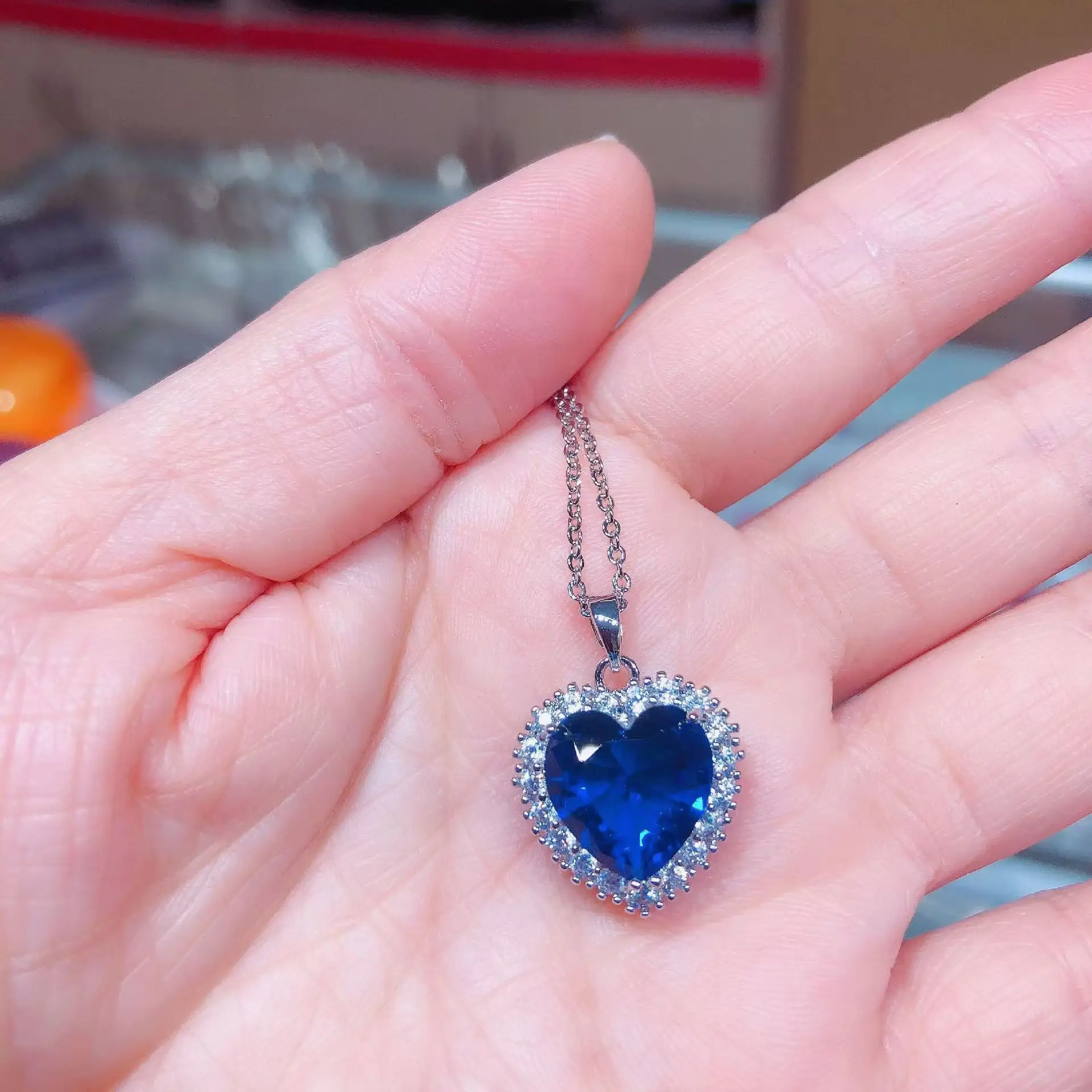 Luxury Big Crystal Heart Pendant Necklace for Women Rhinestone  Heart Of Ocean Blue Heart Love Jewelry