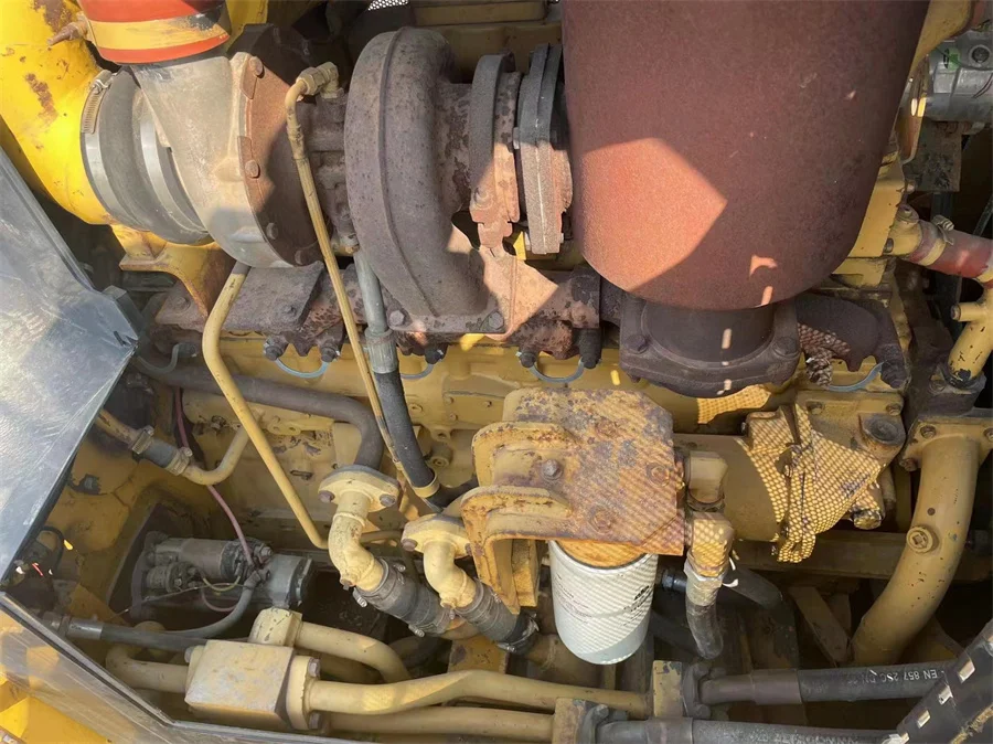 Used Bulldozer China Origin Engineering Machine Shantui SD22 SD32 Crawler Used Bulldozer For Sale