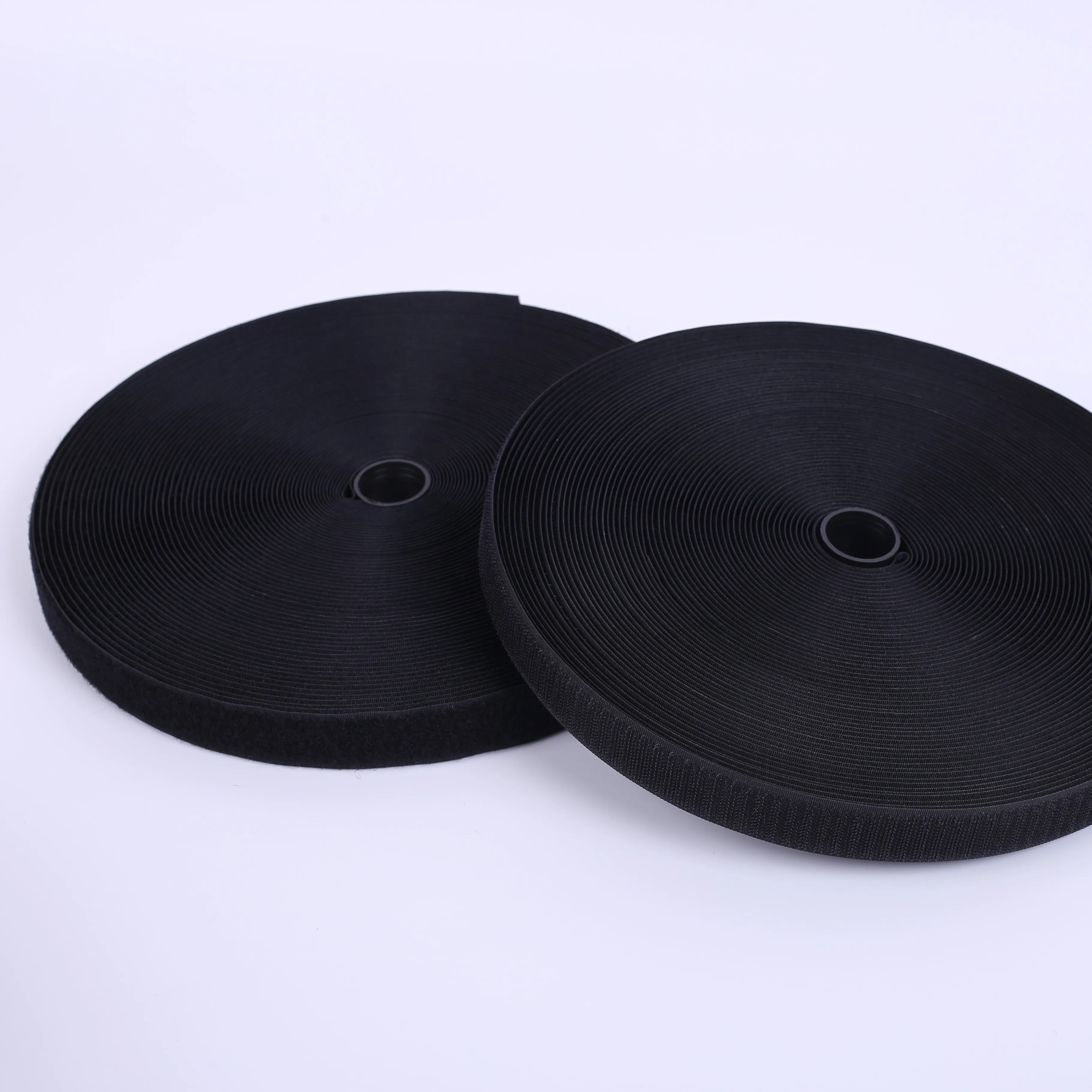 Various Width White And Black 30% Polyester 70% Nylon Tape Roll Hook And Loop Tape For Bags Clothing Shoes Hat