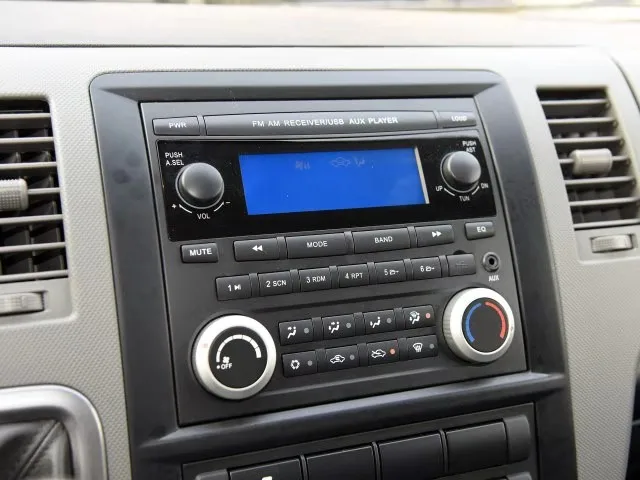 FOTON VIEW C2 15PASSENGERS MINIBUS WITH 2.8L ISUZU TECHNOLOGY DIESEL ENGINE AND NARROW BODY