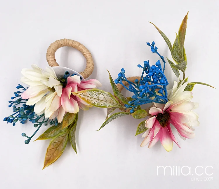 flower napkin holders.png
