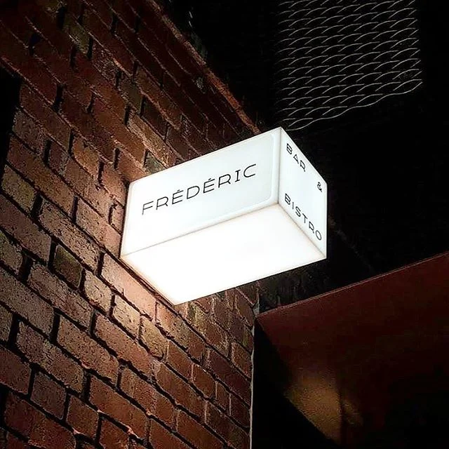 Custom Wall Mounted Outdoor Light Box Shop Side Sign Double-Sided Light Box