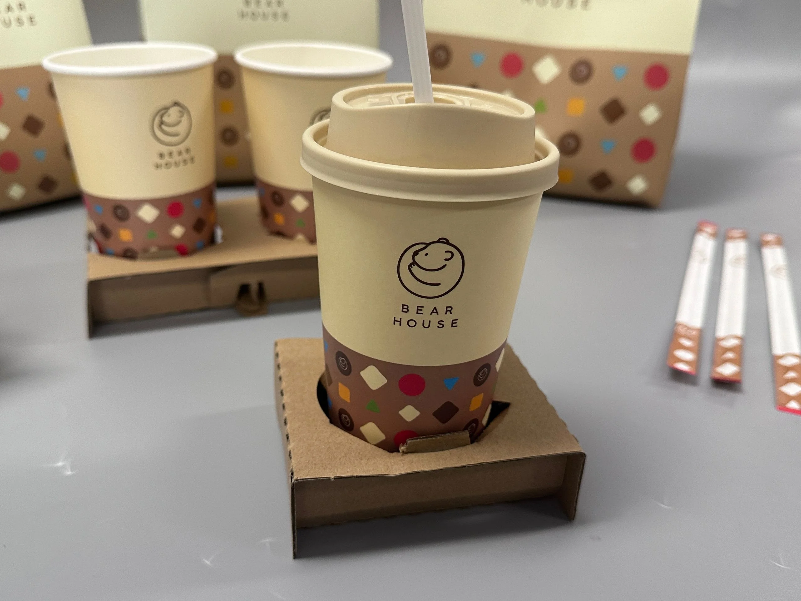 Disposable Coffee Cups with Lids and Straws - 8oz-16 oz Hot Paper Coffee Cup with Lid