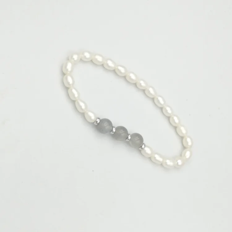 Wholesale Fashion Vintage White Natural Freshwater Pearl Bracelet Elastic Band Girl Bracelets Bangles