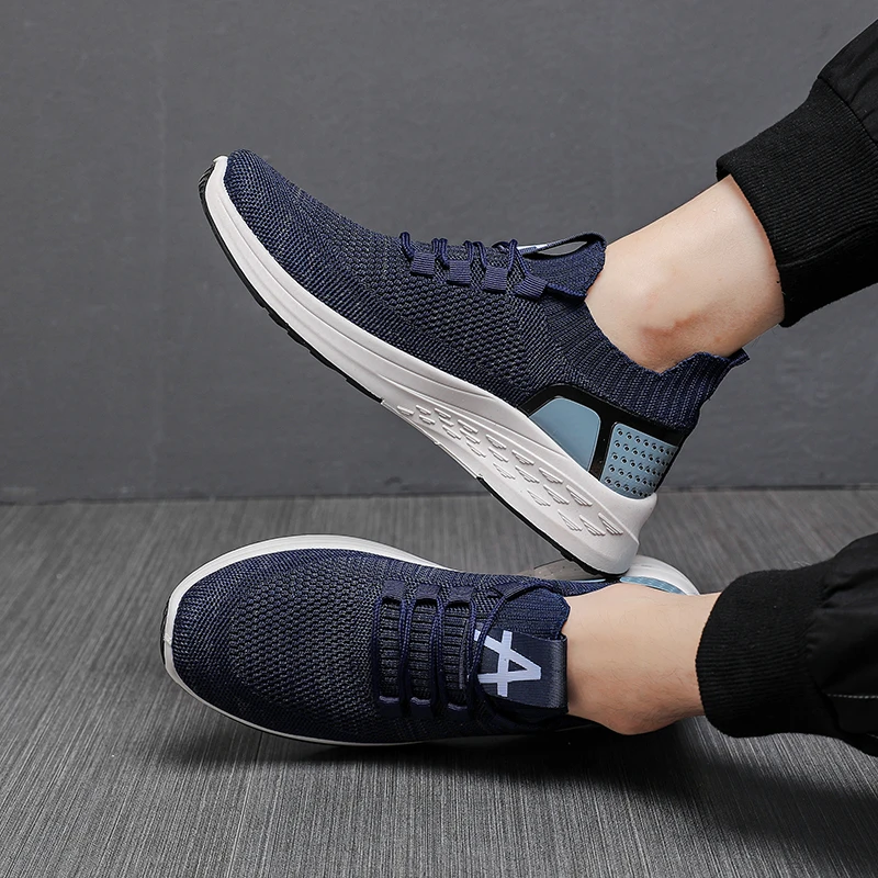 2021 Latest design oem cheap custom slip on stylish slip on running walking casual shoes sneakers for men