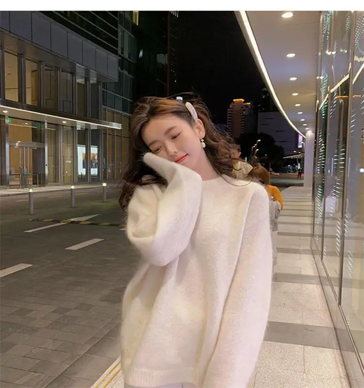 2022 wholesale knitwear oversized korean fashion sweater long sleeved pullover crew neck autumn winter tops women plain sweater
