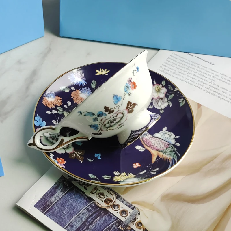 Bone China Coffee Cup Saucer Set European Roaming Beauty Afternoon Tea Drinking Utensils Small Luxury High Sense Suit Gift Box
