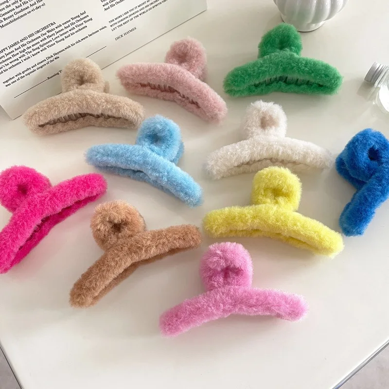 wholesale Winter Plush Hair Claw Elegant Sweet  Large Size 14cm Hair Clip Crab for Women Girls