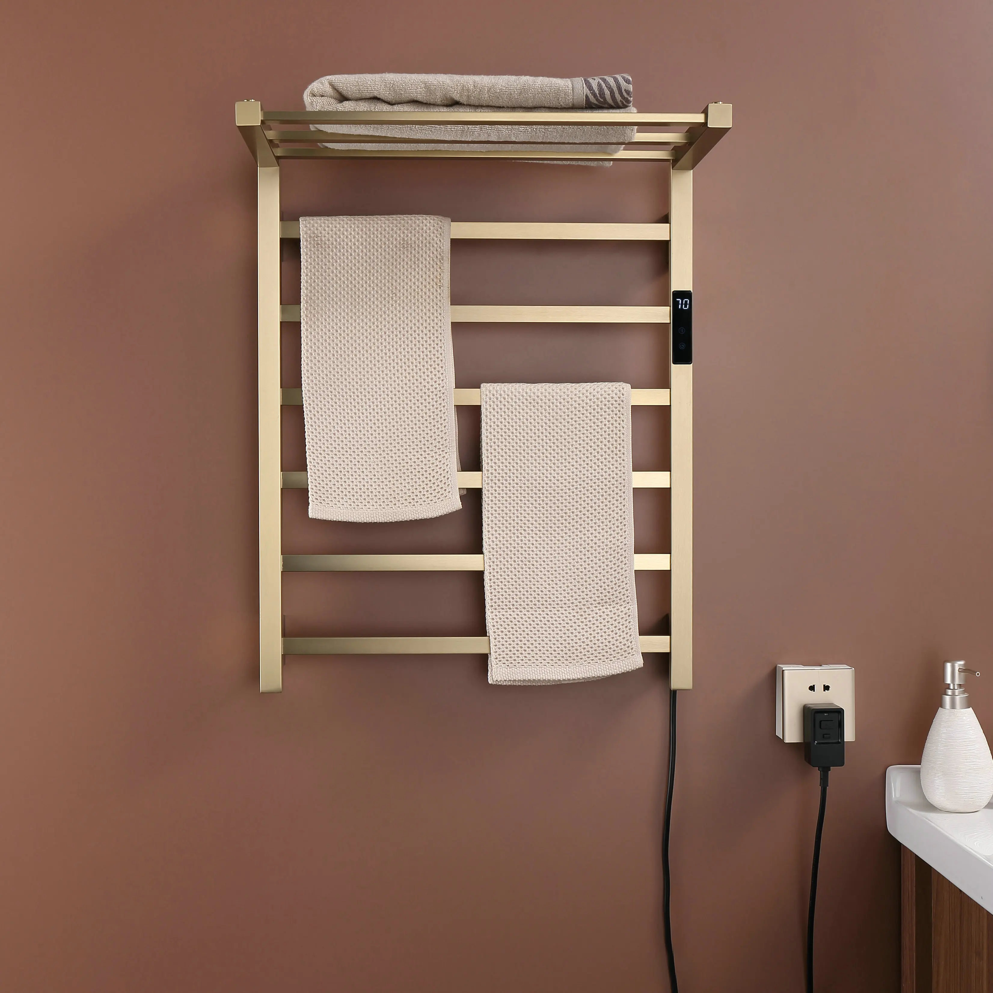 Настенная вешалка для полотенец