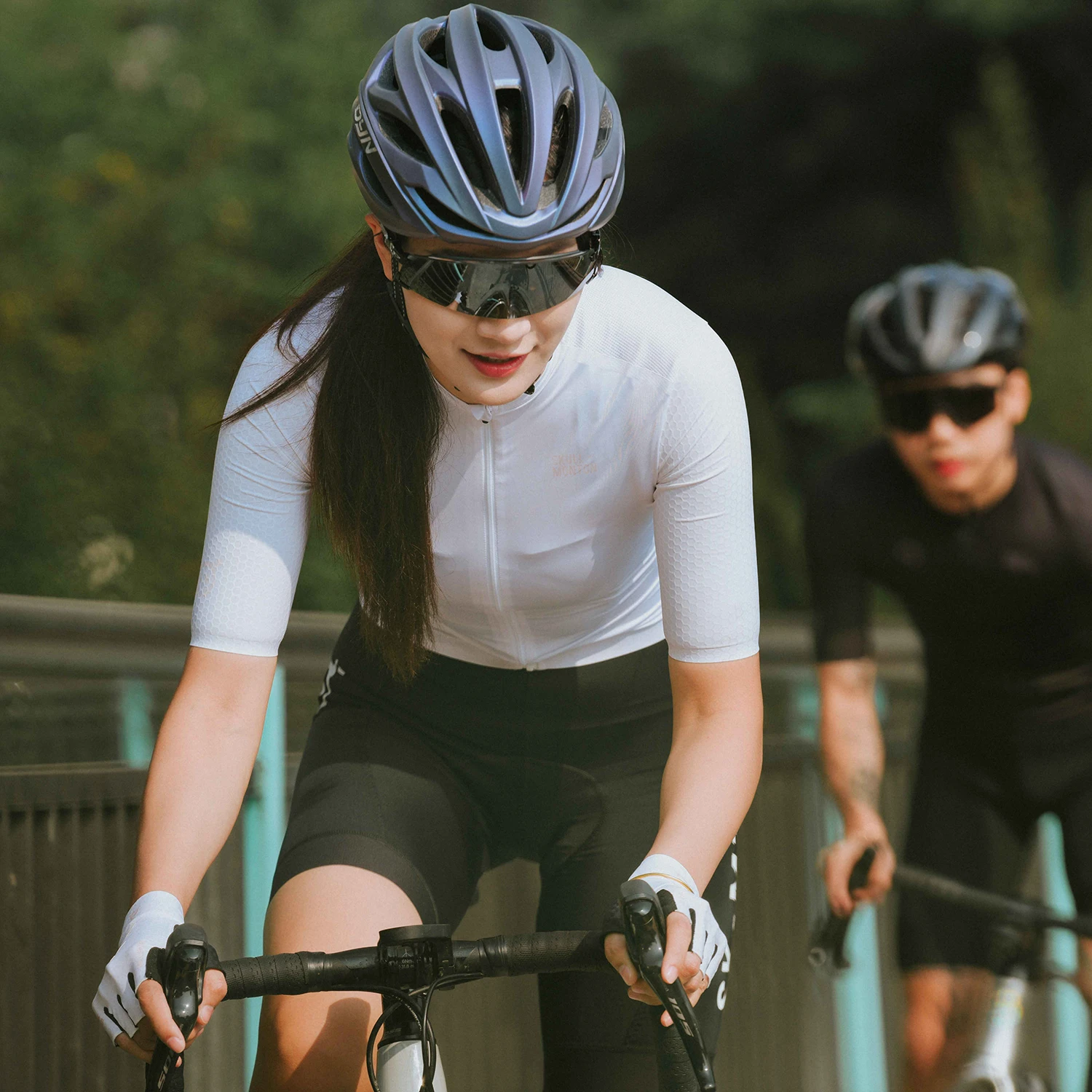 Wholesale Woman Cycling Clothing Custom Design Bicycle Wear Manufacturer Compression Cycling Sets White Supplier Anti-UV