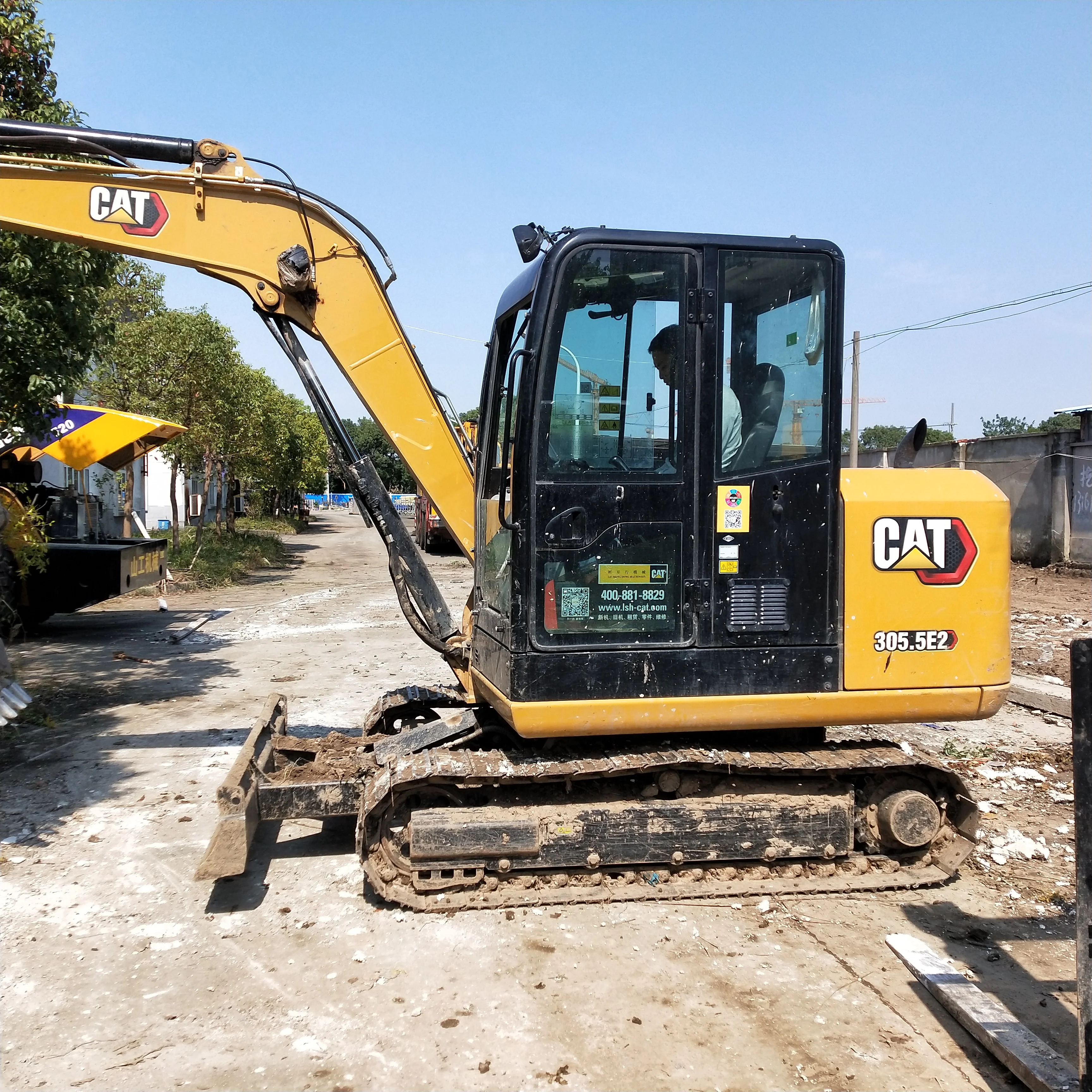 Excellent second hand cat 305 excavator original Japan in Shanghai
