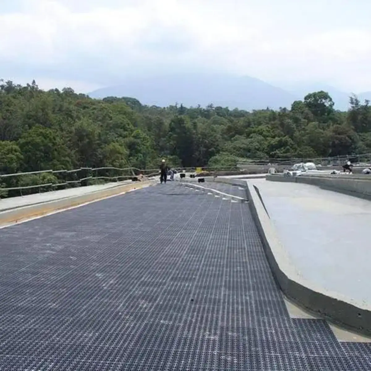 Drainage board cell gravel grid water flow waterproof membrane drain mat