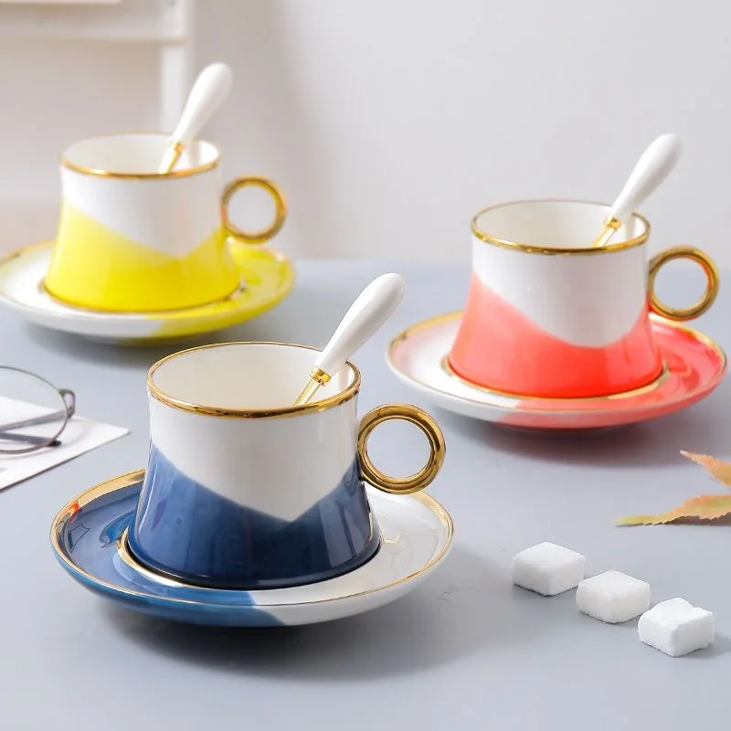 British tazas Luxury Porcelain Floral Tea Cups & Saucers Hand Painted Gold Handle Bone China Coffee Cup And Saucer Set