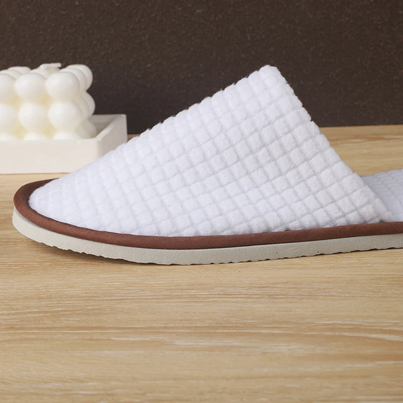 Wholesale Hotel Disposable Sponge Slippers OEM Spa Color Customizable Female Slippers