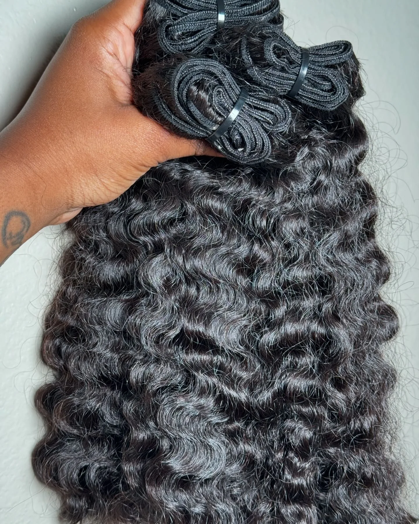 Raw human hair extension raw Vietnam Indian hair Burmese Curl natural wavy Burmese curly Raw hair bundles