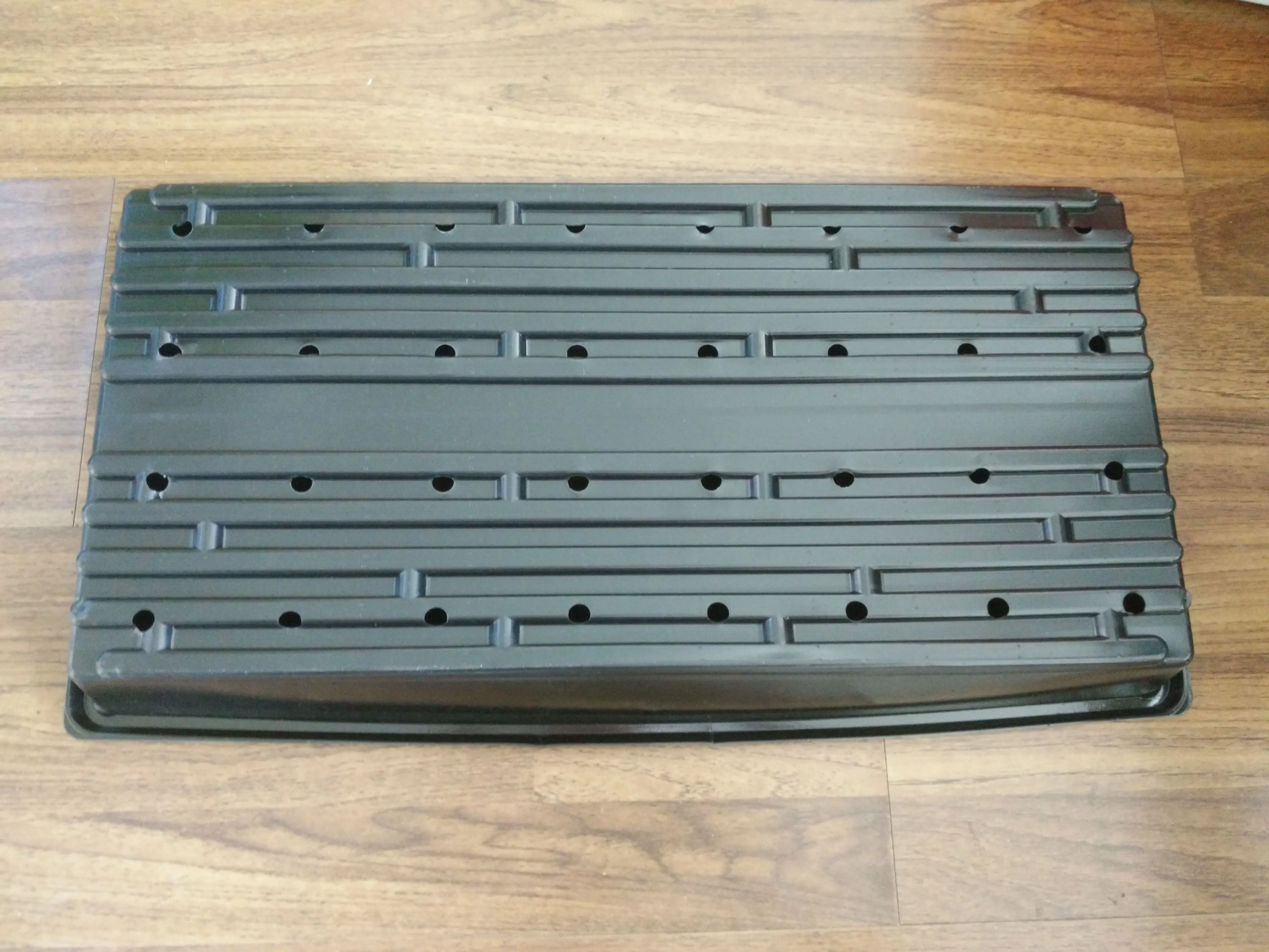 1020 Nursery Seed Growing Tray for garden seeds, Microgreens. Plastic Black Flat Seedling Planting Tray