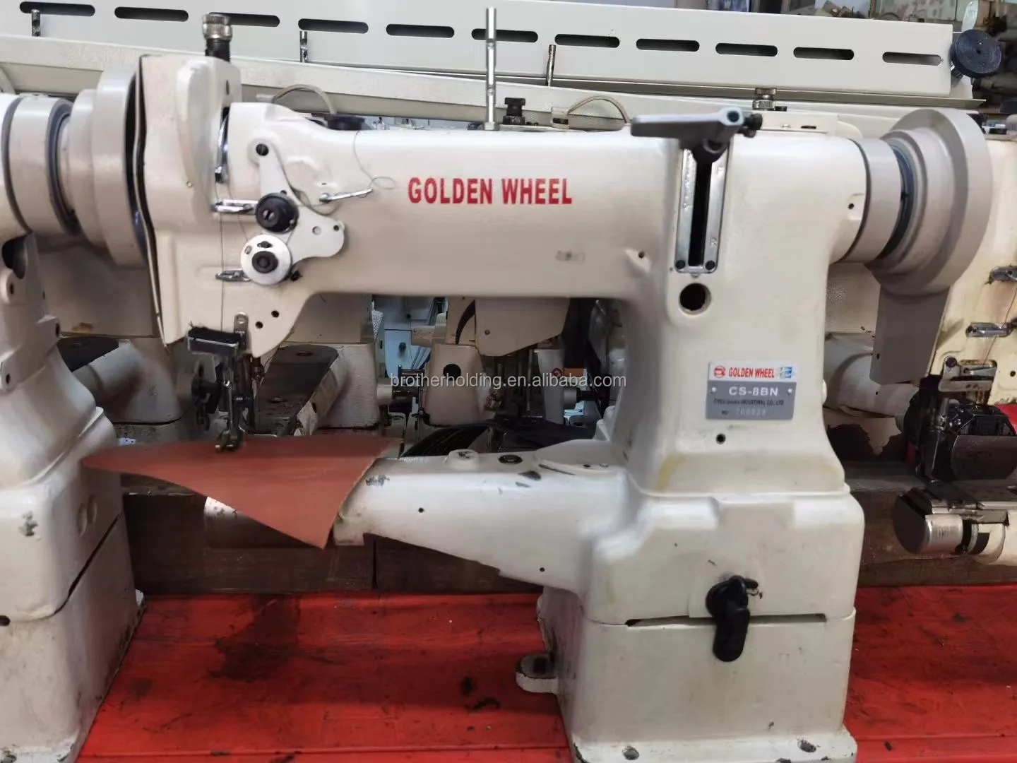 Used Golden Wheel CS-8B Single Needle Unison Feed Cylinder Bed Industrial Sewing Machine for Shoes Stitching