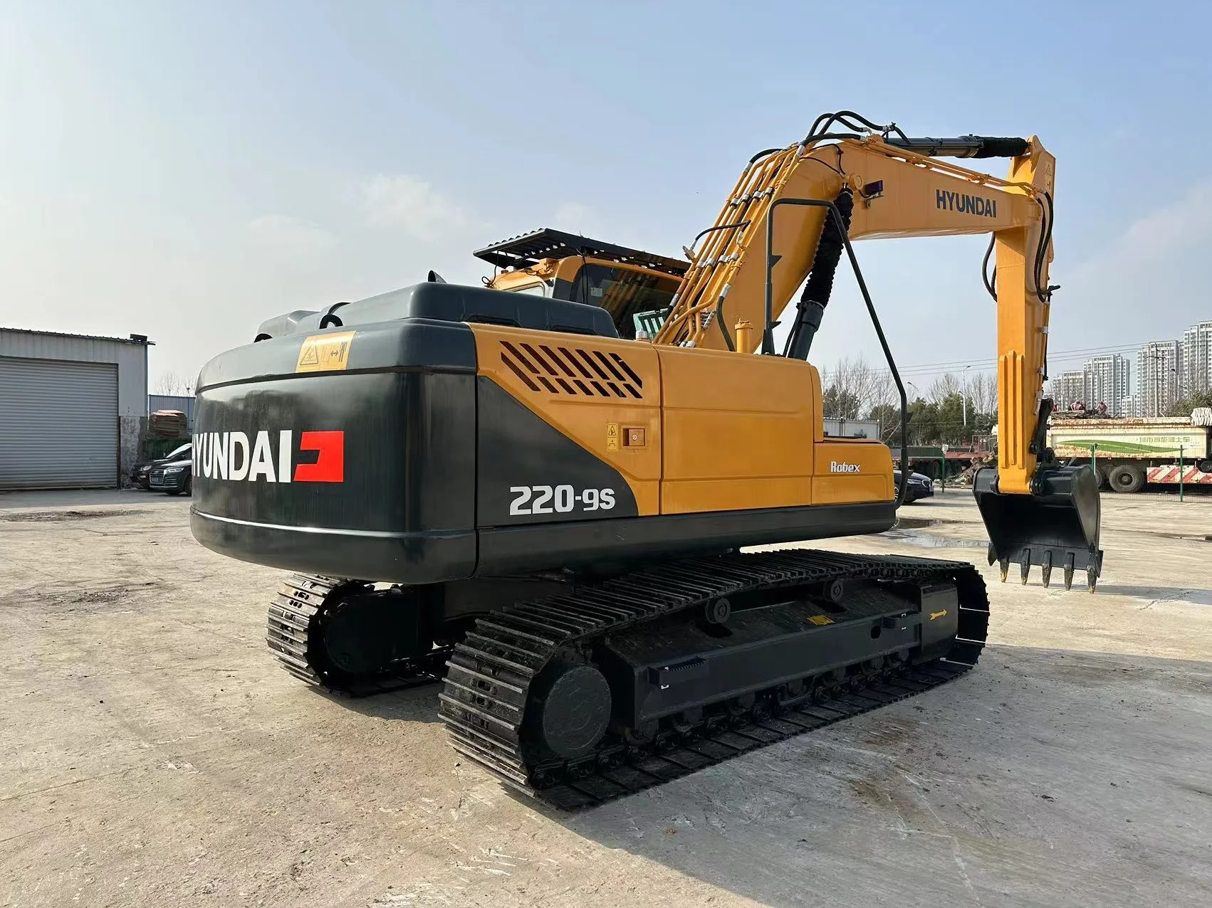22 Ton Hyundai 220LC-9S Used excavator for sale and other Hyundai second hand Excavators for sale in China