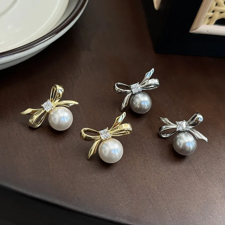 Женские серьги-гвоздики с 925 кристаллами