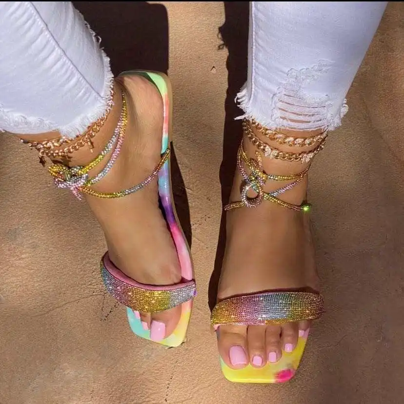 Босоножки женские с ремешком на щиколотке, дизайнерские сандалии со стразами, на плоской подошве, милые летние