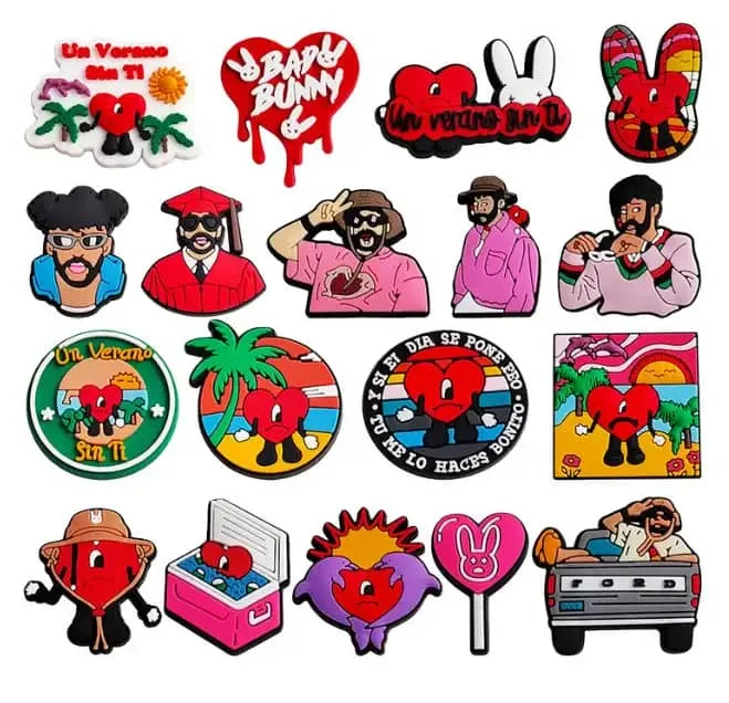 2022 YIWU AULLAN Christmas Gifts Keychain Pendants Juguete Bad Bunny Croc Charms 3D pvc Rubber Keychain Bad Bunny Keychain