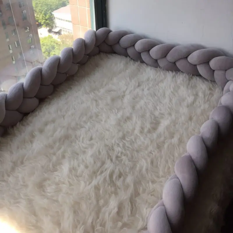 2021 DIY Handmade soft plush newborn cot braided baby crib bumper knotted bed bumper nursey
