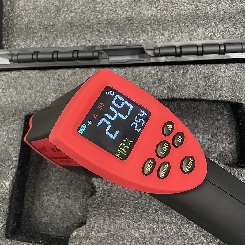 Pyrometer 1800c Industrial industrial Non-contact IR infrared temperature measuring gun 100 sets of data storage