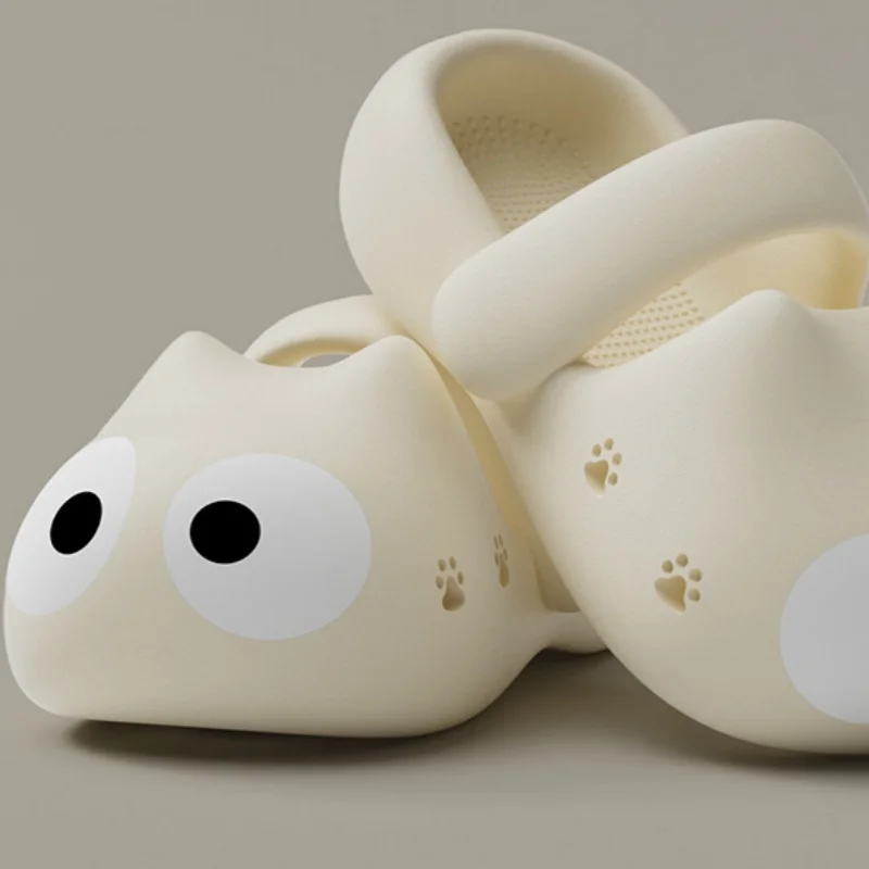 Cute cat female summer home indoor non-slip cartoon Baotou hole shoes thick soles to wear slippers feeling