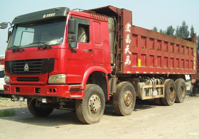 Недорогой Японский Б/у самосвал Howo 375 8*4 недорогой 12 wheeler howo sinotruck 40